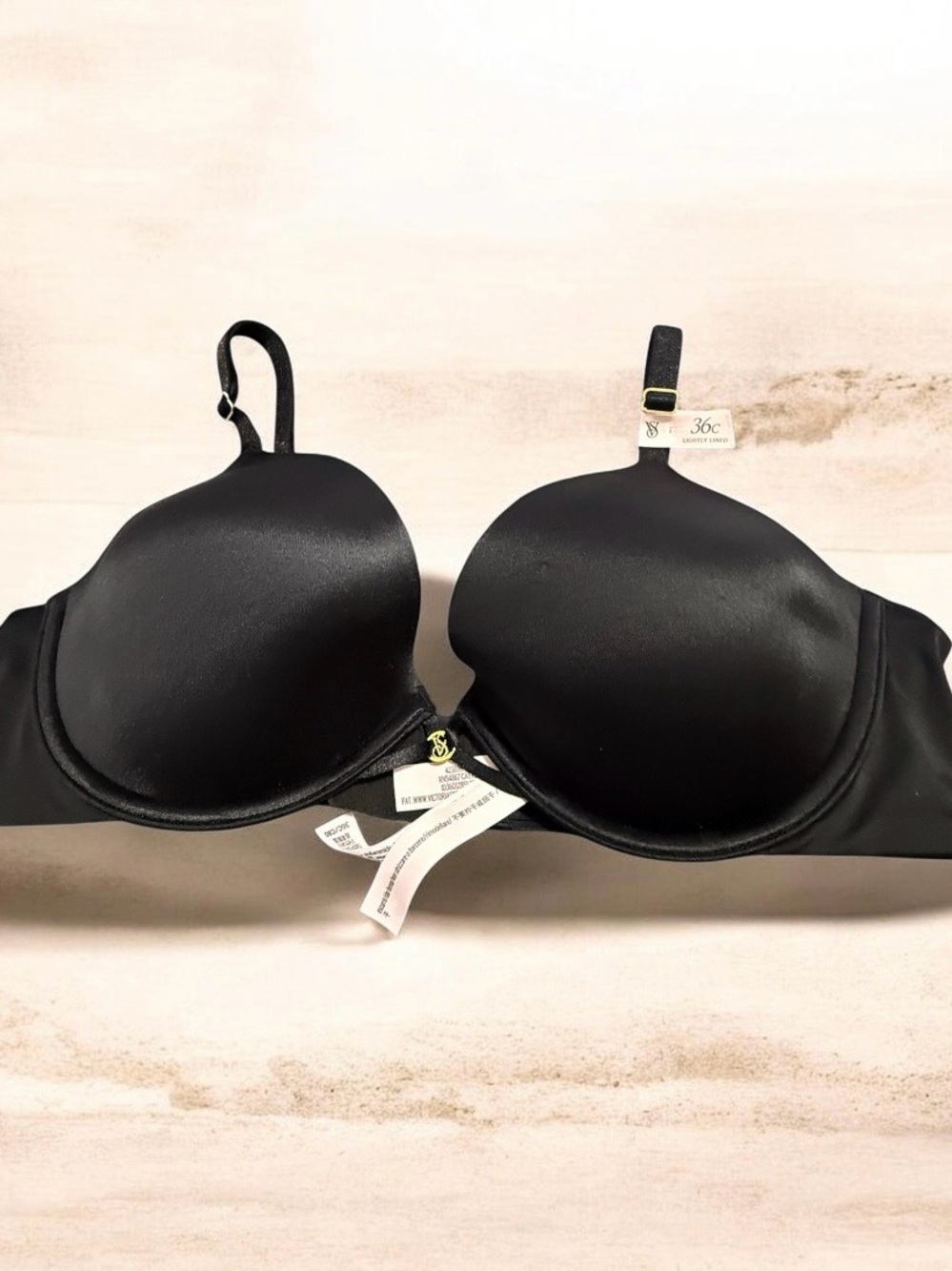 Victoria's Secret solid black bra 36C